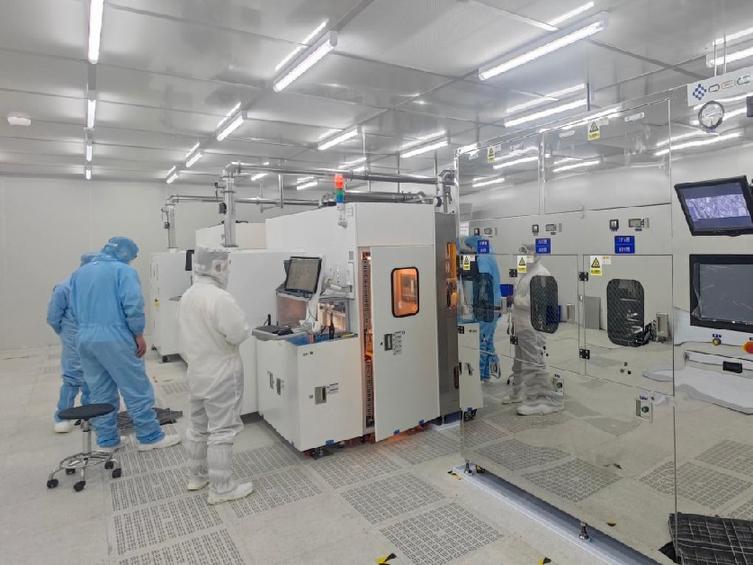 高质量发展调研行丨新赛道上跑出新优势――西安壮大战略性新兴产业速写(图1)