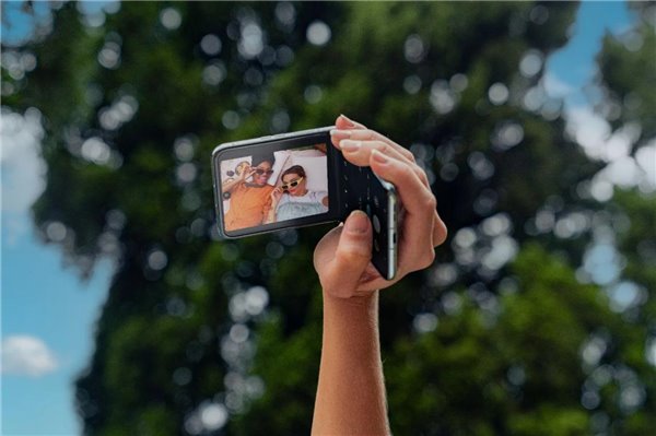 AI PC 有望带动新一轮 PC 换机潮，联想集团领先布局增长空间广阔(图3)