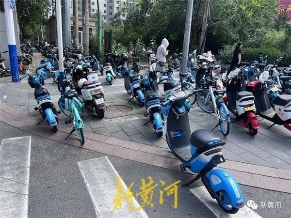 河北石家庄电单车乱象调查：大量无牌车上路，市场准入先立后废(图7)