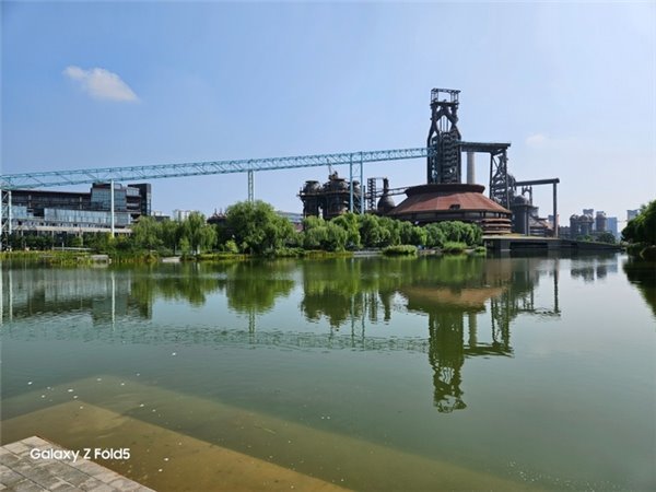 用了两周三星 Galaxy Z Fold5 聊聊我的感受和一些细节 用了两周三星 Galaxy Z Fold5 聊聊我的感受和一些细节(图14)