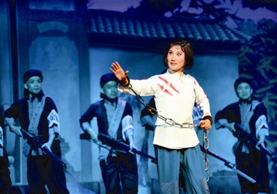 天津京剧院携《杜鹃山》亮相保定