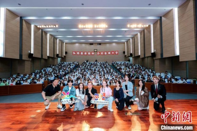 音乐剧《绽放》在厦门开演(图2)