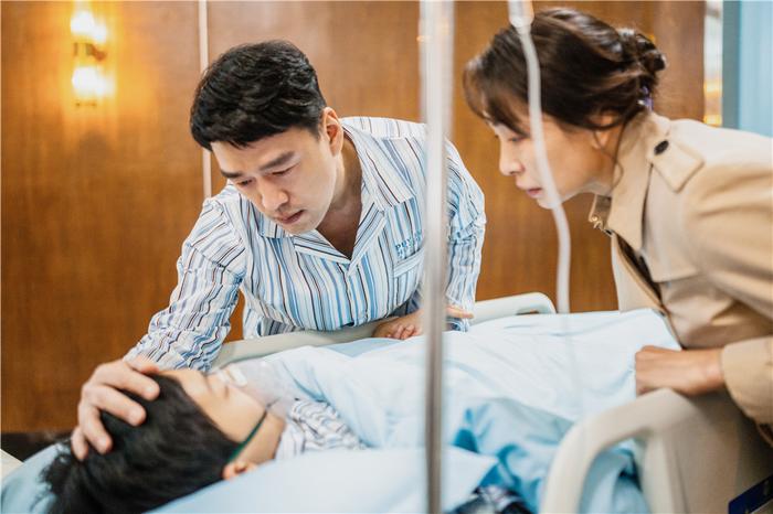 《非凡医者》：寻回医疗剧深度温度浓度(图2)