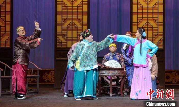 彰显“津味曲艺”特色 新编曲艺剧《硕二爷传奇》在天津首演(图2)