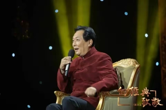 导演胡玫做客《中国文艺》 与众明星揭秘影视背后心酸(图4)