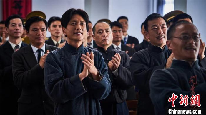 《问苍茫》热播:“人”“史”“诗”皆在(图2) 《问苍茫》热播:“人”“史”“诗”皆在(图2)