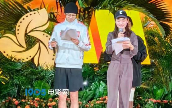于适彩排首秀主持 直言第一次做主持人紧张又兴奋(图1)