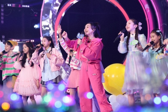《找到你的声音》从令人惊叹开始追更 龚琳娜携手10后进入跨年时间！