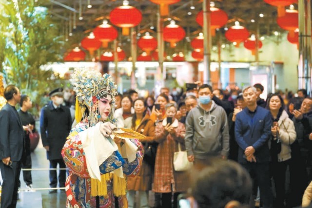 龙年新春北京舞台好戏纷呈(图1)