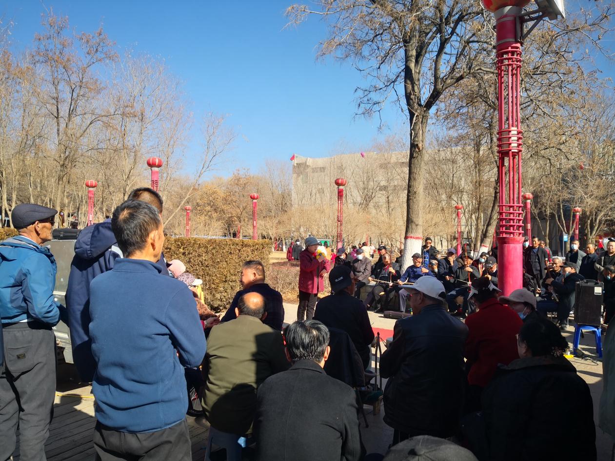 【新春走基层】中卫红太阳广场：活动多、年味足，老人乐淘淘