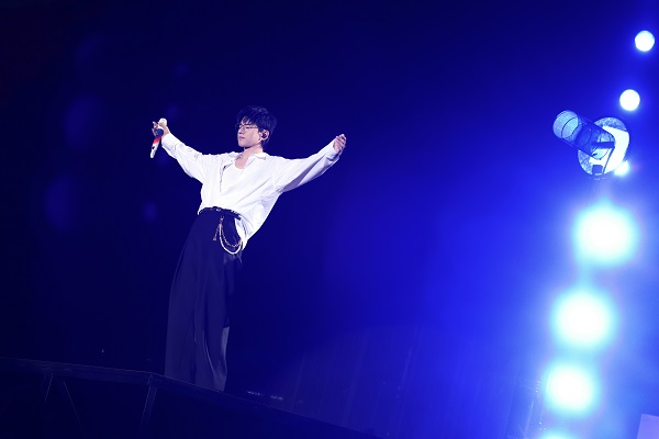 
			送“星星”去看张杰演唱会！伊利金领冠以《守护》献礼亿万妈妈
		(图1)