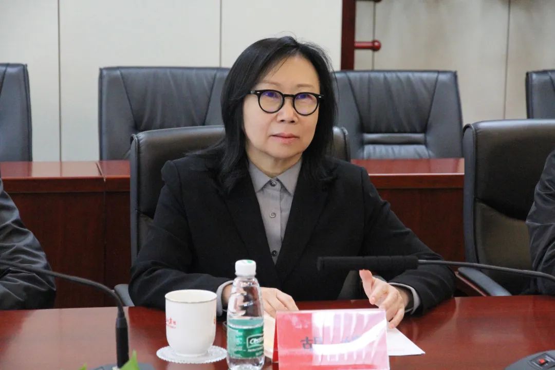 
			人民创意与泰丰文化达成合作 携手共建“文化+科技”融合新模式
		(图2)