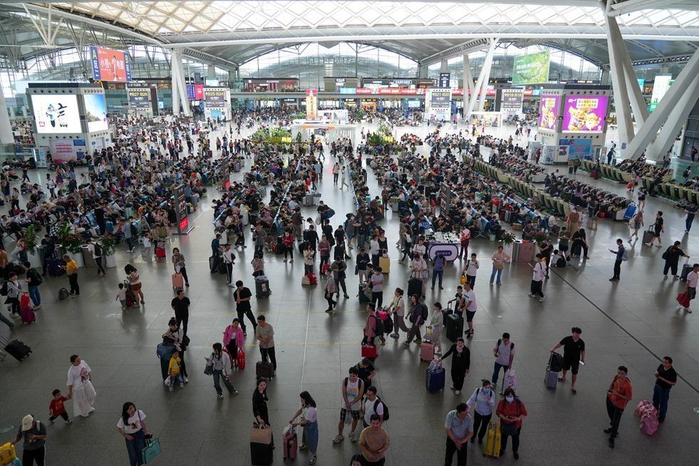 清明假期广州南站预计到发314.6万人次(图1)