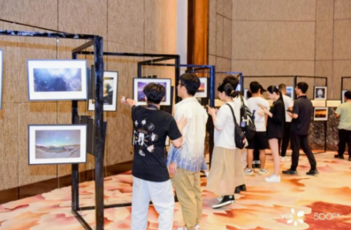 
			2024视觉中国&500px视觉盛典海口站成功举办
		(图25)