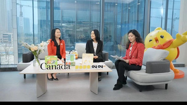 叫叫内容研究负责人甘薇对话加拿大驻渝副总领事谭咏诗，探讨儿童阅读新趋势