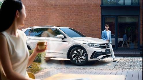 荣放rav4和途观L哪个好？14.99万元起把更优秀的上汽大众途观L带回家(图1)