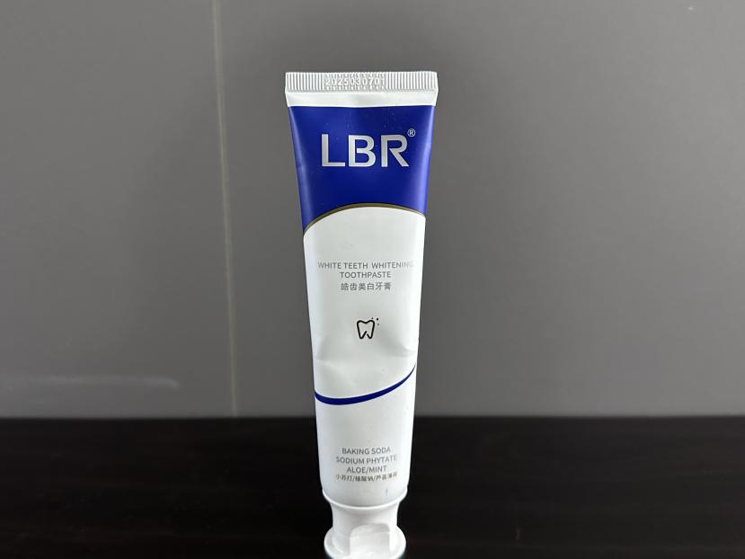 2025科学美白不伤牙 经过市场验证的亮白牙膏推荐 去渍锁白满足日常护理需求(图3)