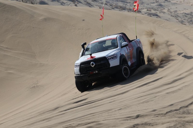 沙场问鼎！冠军火炮征战2025新疆博湖沙漠越野争霸赛(图8)