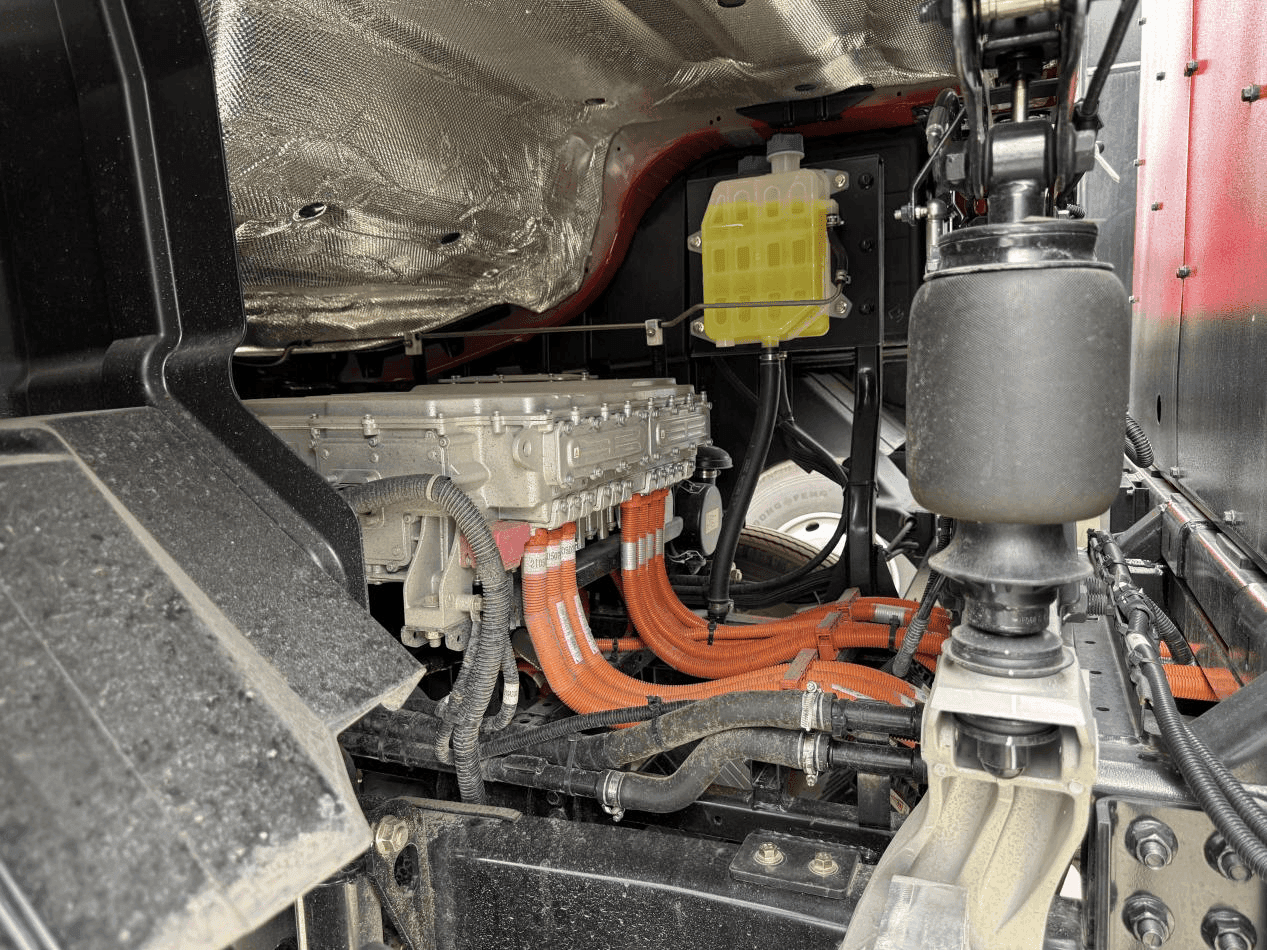 东风重卡齐聚乐山 天龙哥俱乐部开启用户共创新时代(图4)