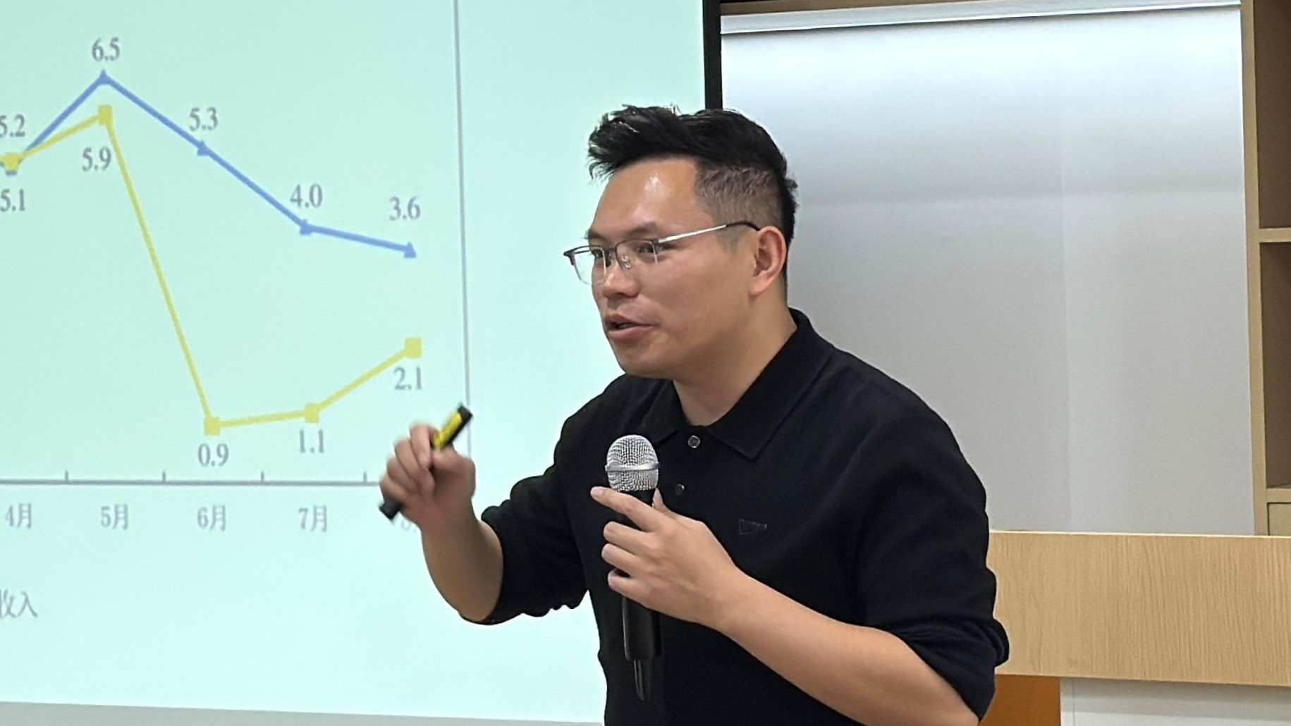 “筑梦名校，规划未来”保研录进高校活动持续进行(图2)