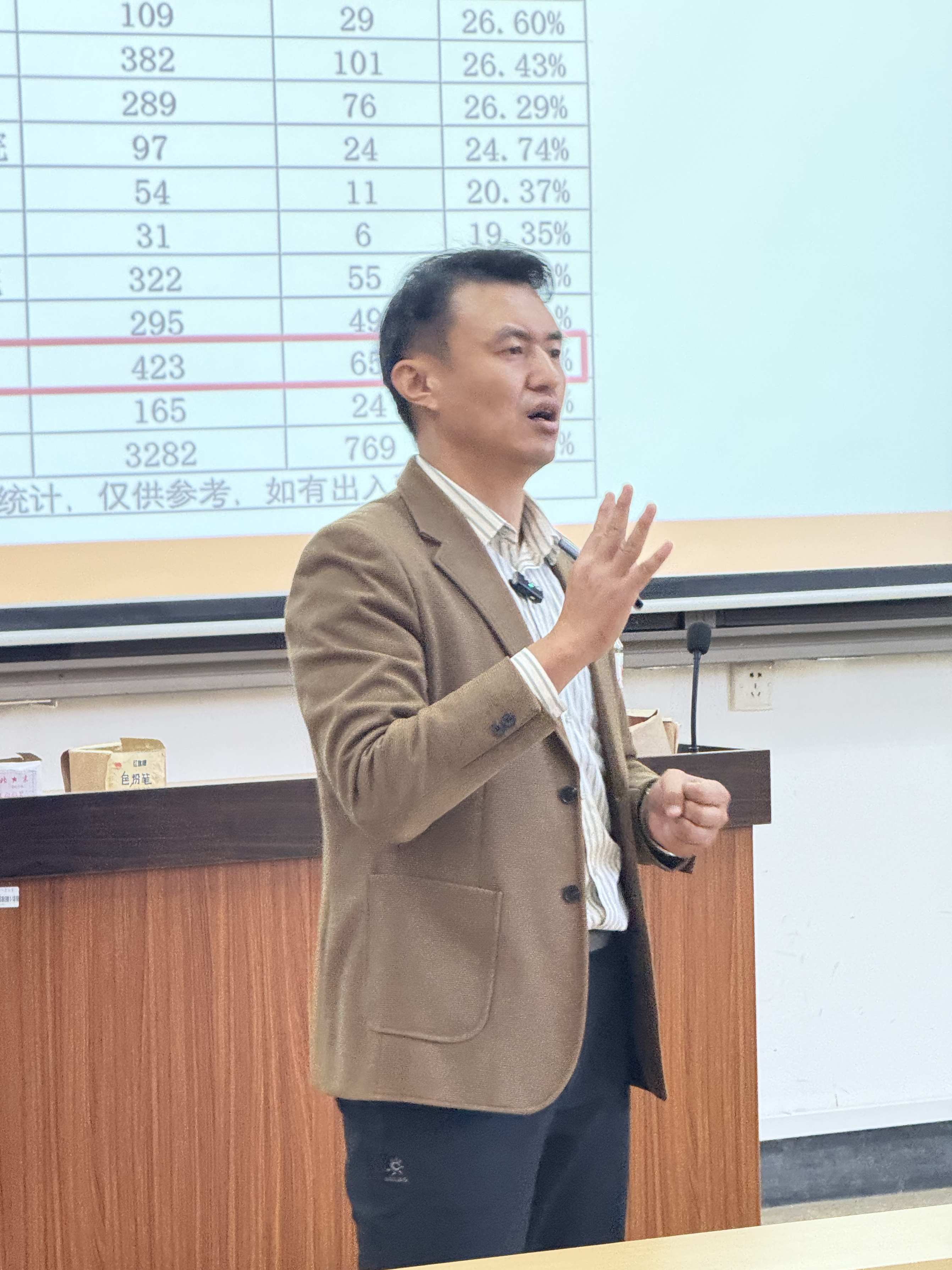 “筑梦名校，规划未来”保研录进高校活动持续进行(图3)