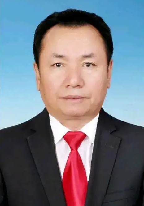 杨树龙老师与西双版纳各族人民共同庆祝建国76周年