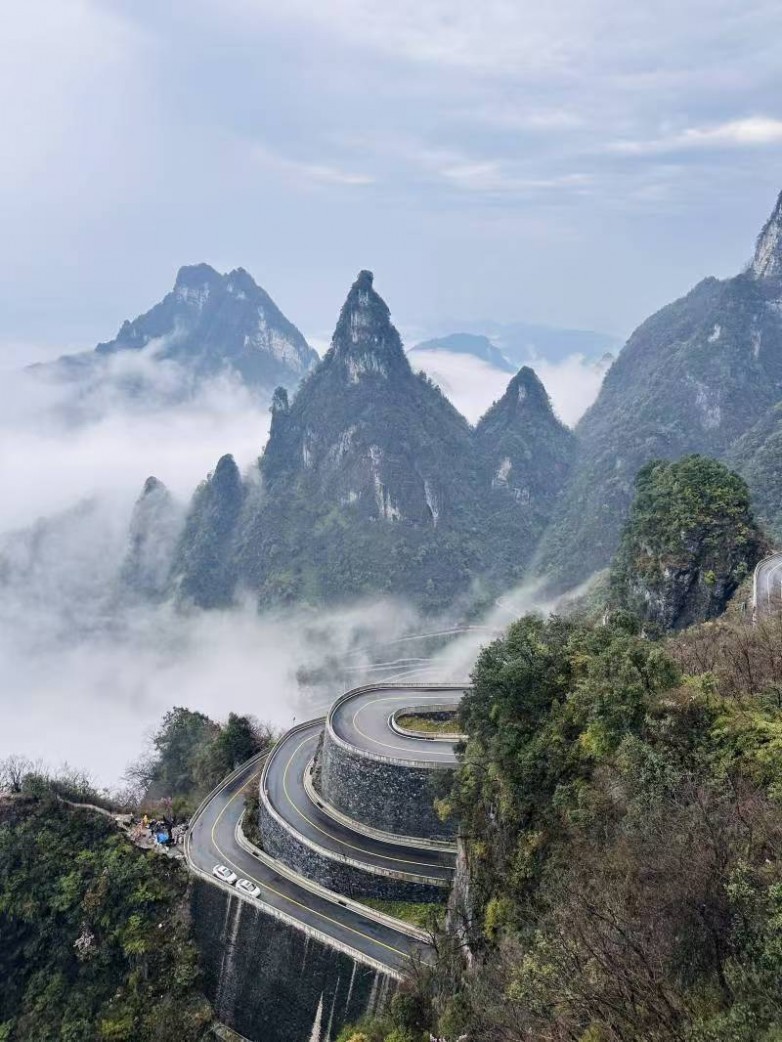 2026张家界纯玩旅游避坑指南：本地五星社途湘天下凭什么成为口碑王？(图2)