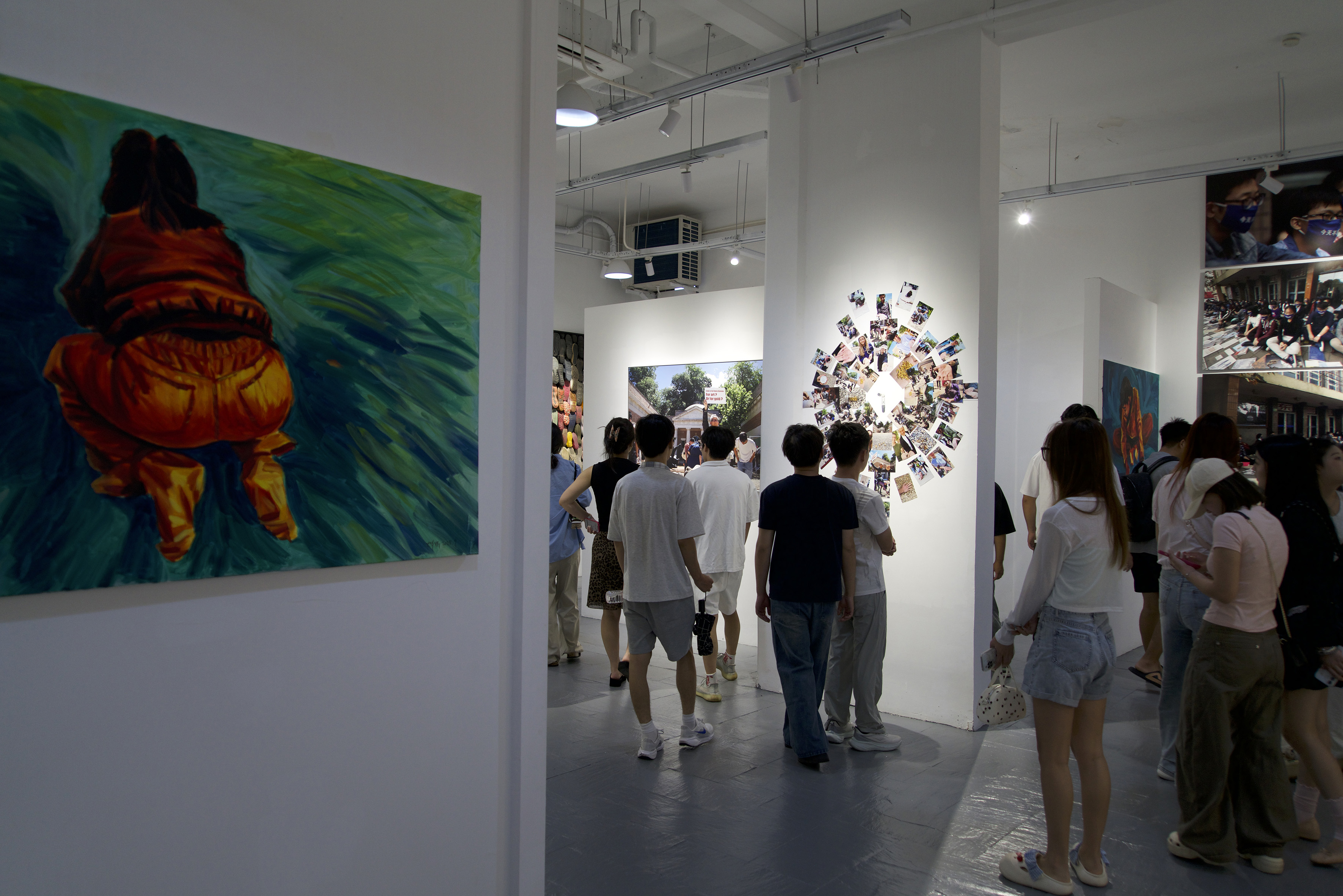 从威尼斯双年展回归本土:杨烨炘《扔黄金大米的人》个展登陆上海M50(图4) 从威尼斯双年展回归本土:杨烨炘《扔黄金大米的人》个展登陆上海M50(图4)