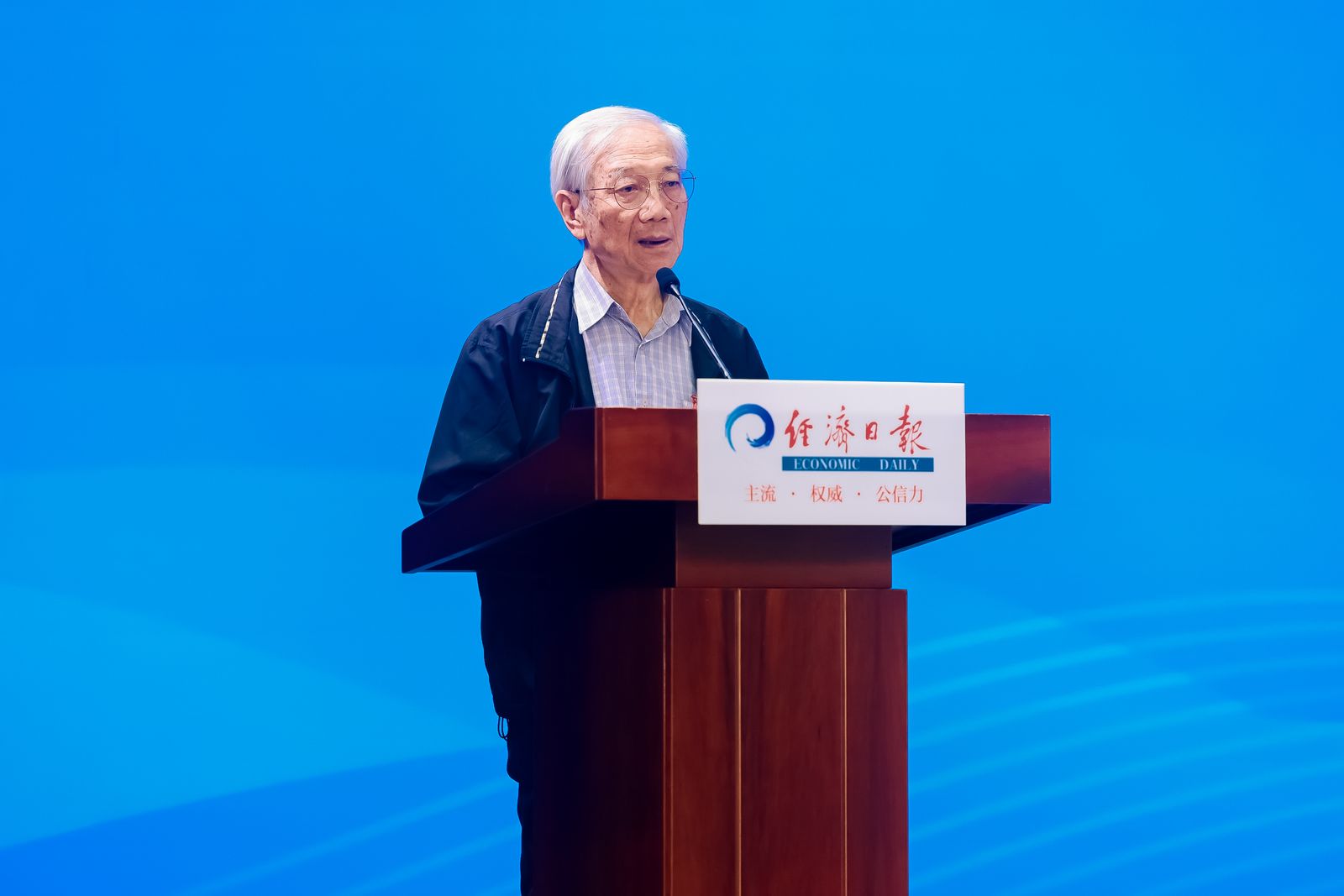 曾昭旭：“新孝道”有了新表达